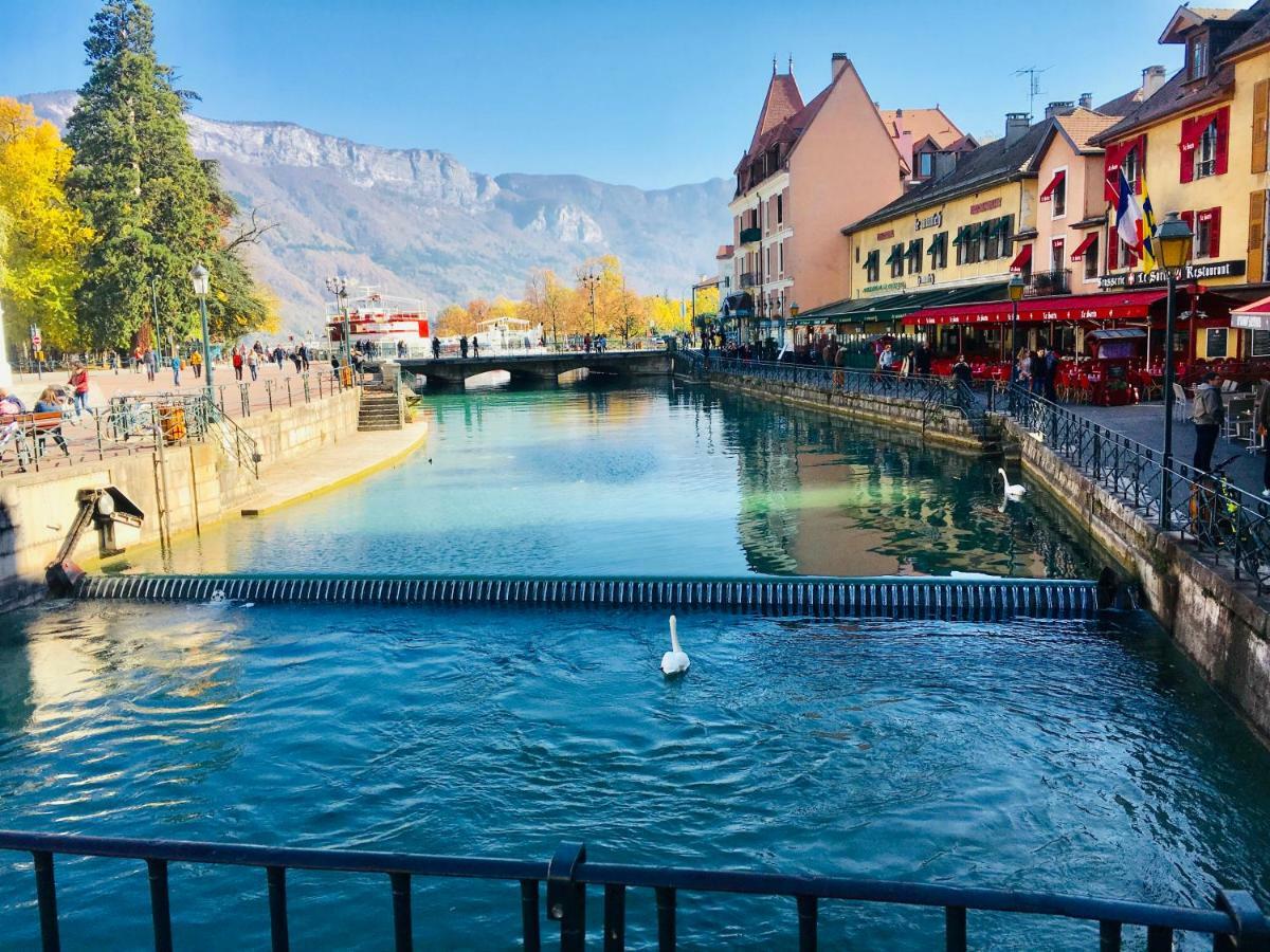 Le Boudoir Du Lac Annecy Exteriör bild