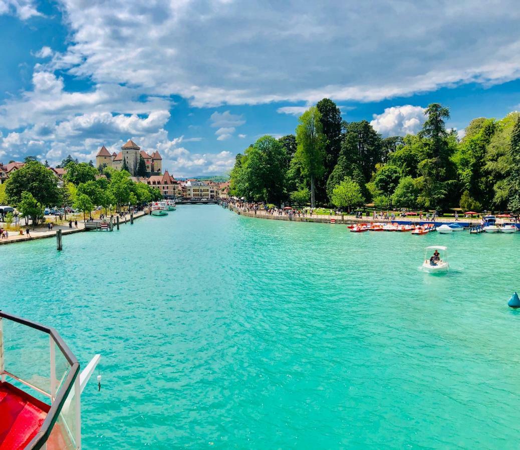 Le Boudoir Du Lac Annecy Exteriör bild