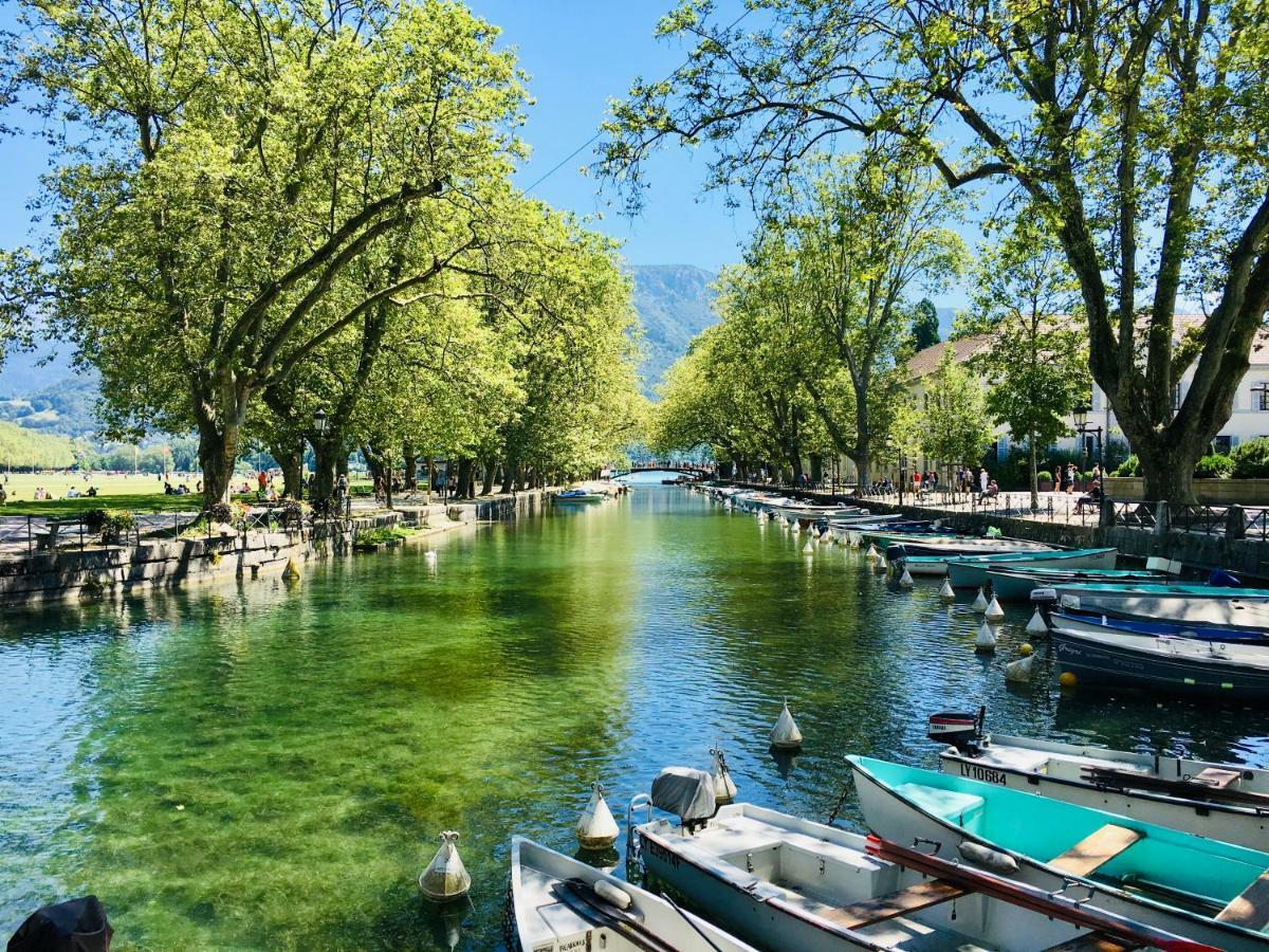 Le Boudoir Du Lac Annecy Exteriör bild