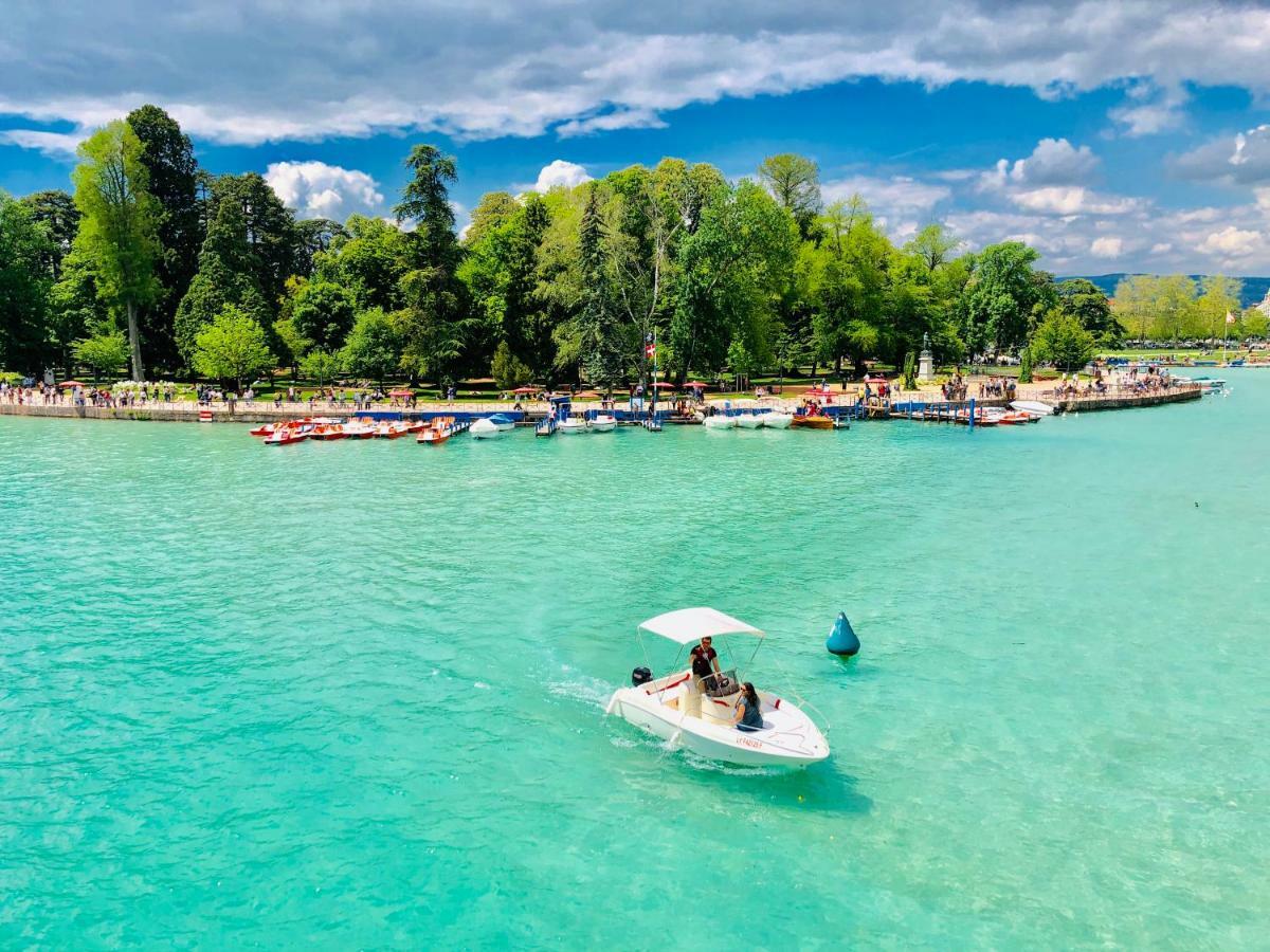 Le Boudoir Du Lac Annecy Exteriör bild
