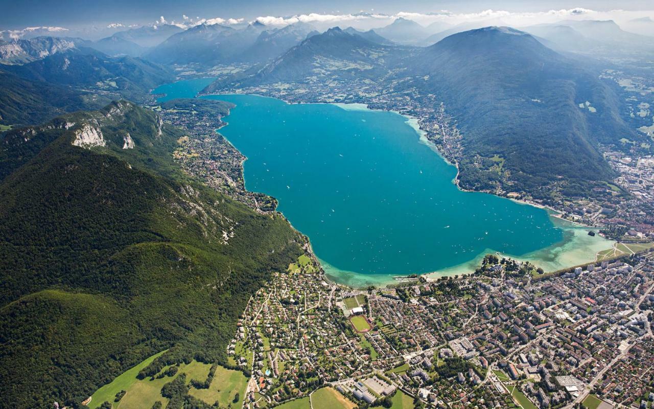 Le Boudoir Du Lac Annecy Exteriör bild