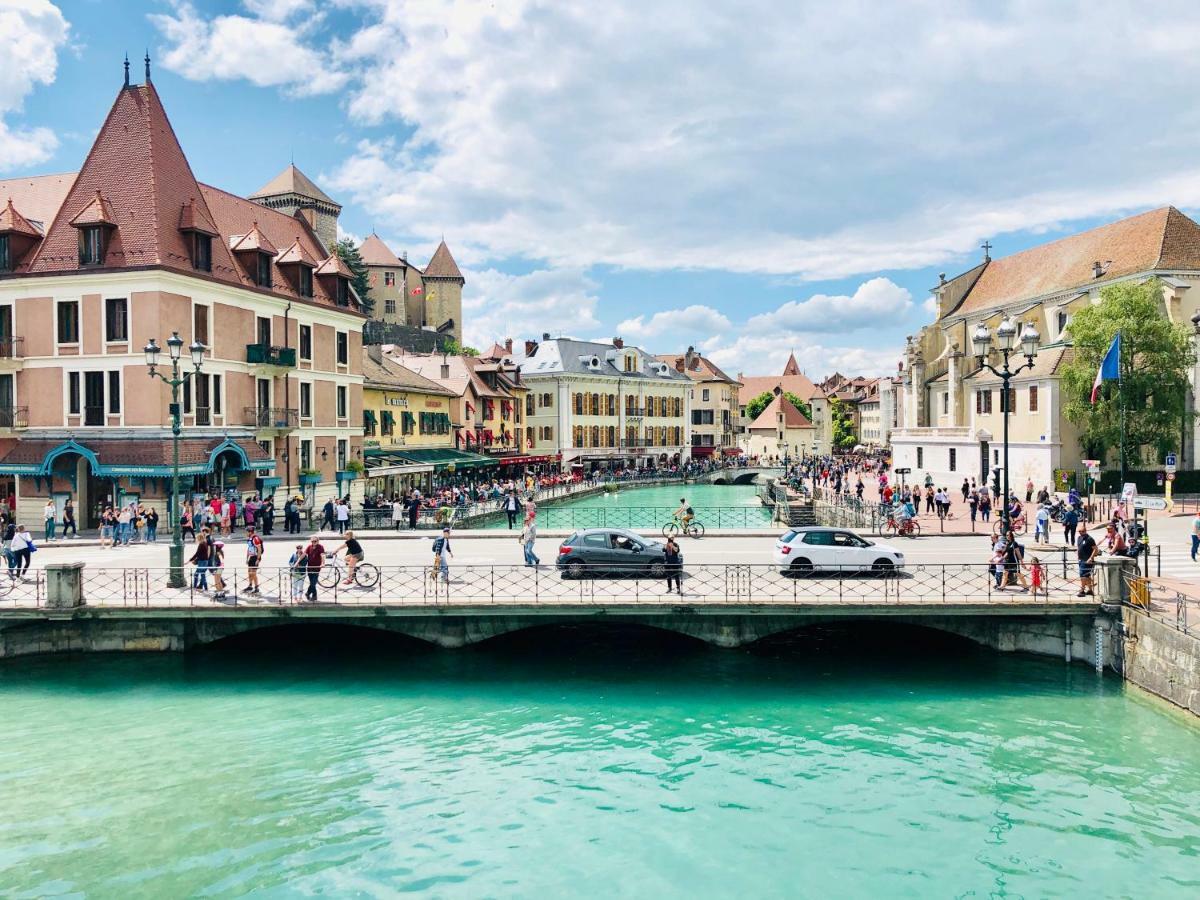 Le Boudoir Du Lac Annecy Exteriör bild